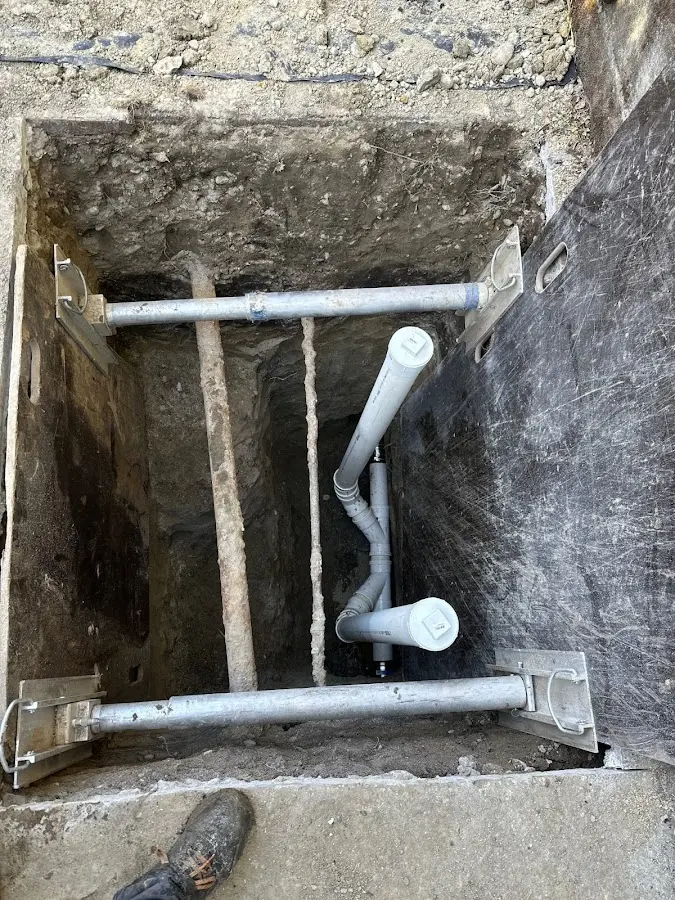 Experienced plumber completing Drain Cleaning work in Mira Monte